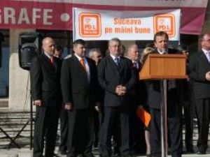 Electoral: PD-L a dat startul campaniei din faţa Casei Culturii Suceava