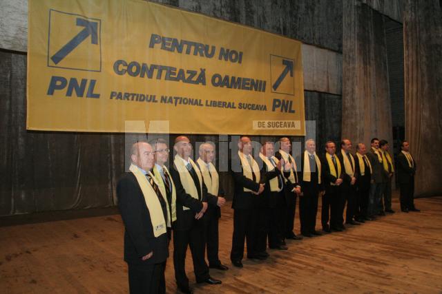 PNL Suceava şi-a prezentat ieri alegătorilor suceveni candidaţii la alegerile parlamentare