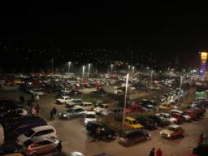 Parcarea de 1200 de locuri, neîncăpătoare