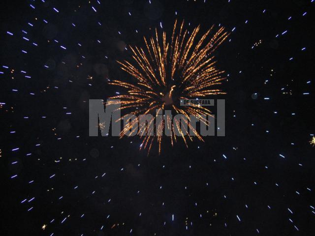 Cerul Sucevei, luminat de artificii