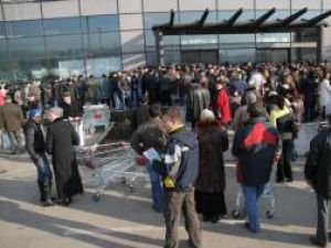 În primele două zile: Iulius Mall Suceava, luat cu asalt de 200.000 de vizitatori