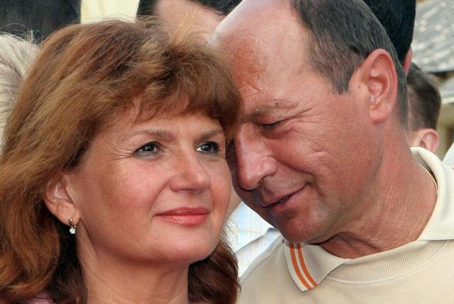 Maria şi Traian Băsescu. Foto: MEDIAFAX