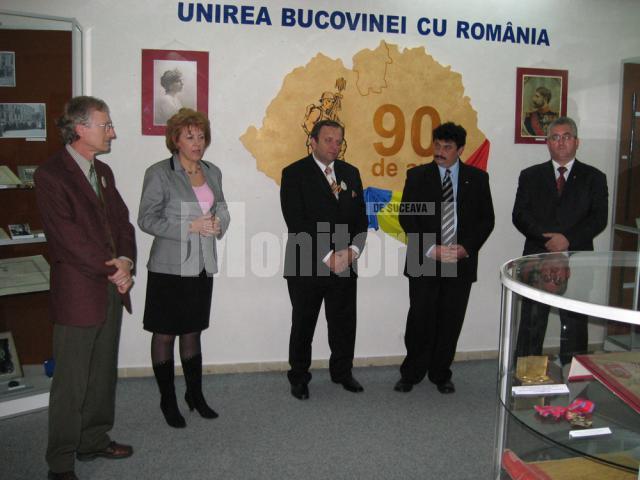 Deschiderea expoziţiei intitulată „90 de ani de la Unirea Bucovinei cu România”.