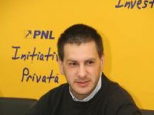 Reacţii: Angheluş: „Alianţa PDL-PSD este distractivă pentru Suceava, dar tristă pentru România”