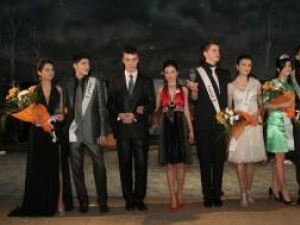 Câştigătorii concursului Miss şi Mister 2008 al Universităţii Ştefan cel Mare