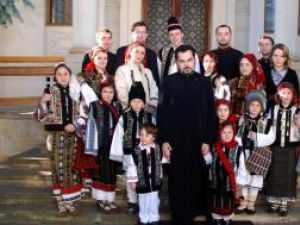 Preotul Mihai Cobziuc a lansat de curând un album audio cu colinde arhaice