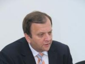 Gheorghe Flutur: „Nu dorim să politizăm funcţiile de conducere”