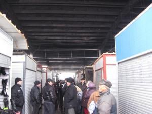 Bazariştii afectaţi de incendiu au declarat poliţiei că nu aveau datorii sau duşmani