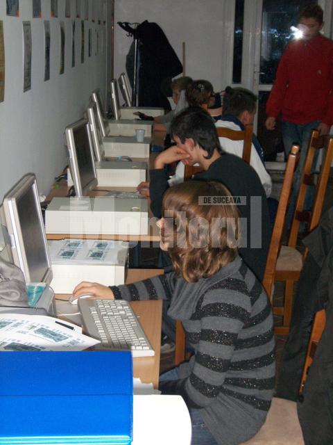 Sala de internet de la Şcoala din Poiana Stampei