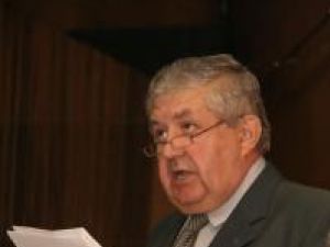 Gavril Mîrza: „Prefecţii, subprefecţii, directorii de instituţii descentralizate ar trebui să fie oameni politici care ştiu că vin şi pleacă odată cu partidul aflat la guvernare”