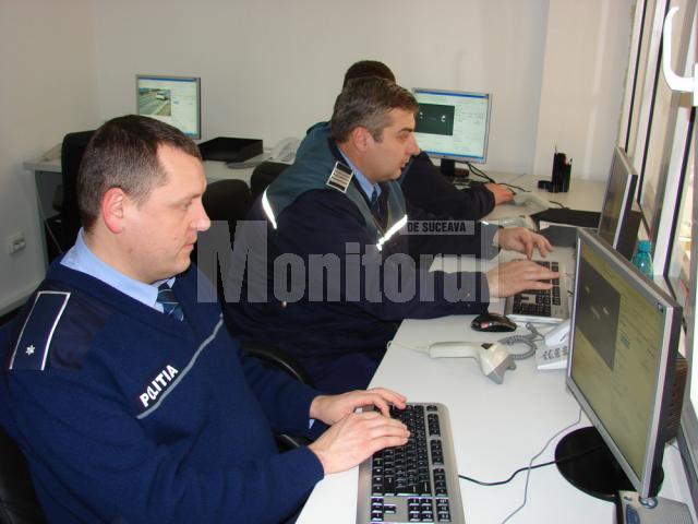 Dispeceratul Serviciului de Poliţie Rutieră Suceava, unde sunt înregistrate depăşirile limitelor de viteză