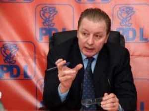 Eugen Constantin Uricec: „Situaţia economică a judeţului în perioada următoare poate să devină funcţională în momentul în care cei 14 parlamentari îşi vor face treaba”