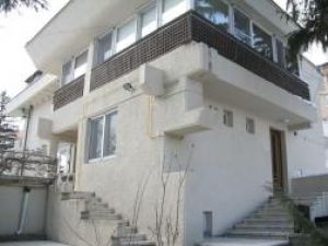 Singura casă proiectată de maestrul Nicolae Porumbescu se află în Suceava