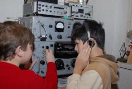 Palatul Copiilor: O alternativă de petrecere a timpului liber şi de descoperire a aptitudinilor. Dându-le copiilor ocupaţie, violenţa în rândul acestora va scădea