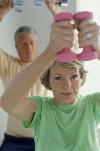 Reluarea exerciţiilor fizice după vârsta de 50 de ani este la fel de benefică ca şi renunţarea la fumat Foto: ZEFA
