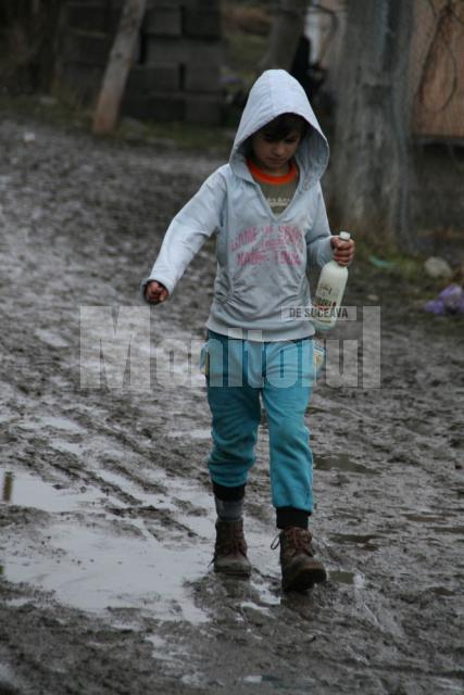 La Dorneşti trăieşte una dintre cele mai amărâte comunităţi de ţigani din judeţ