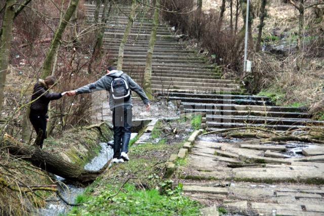 Şipote, pata neagră de pe obrazul unui oraş întreg, fie că vorbim de autorităţi sau de oameni de rând.