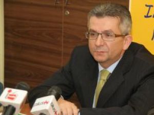Nominalizarea lui Philip Rozopol pentru preluarea şefiei PNL Suceava a fost făcută de Relu Fenechiu