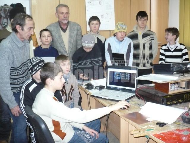 Palatul Copiilor: O alternativă de petrecere a timpului liber şi de descoperire a aptitudinilor. Dându-le copiilor ocupaţie, violenţa în rândul acestora va scădea