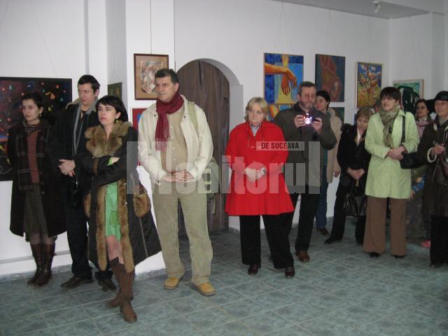 La vernisaj nu a participat nici un oficial sucevean