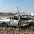 Lovită la peste 100 km/h, Dacia Papuc a aterizat în şanţul din sensul de mers dinspre Suceava spre Siret