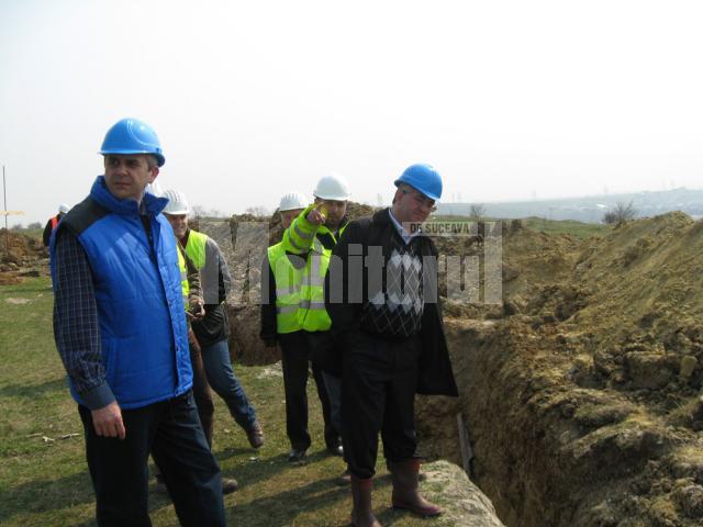 Vizită de lucru a primarului Ion Lungu la bazinele de apa de pe dealurile Burdujeniului