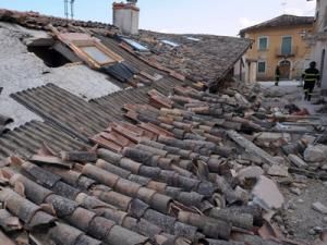 Ruine în urma cutremurului din Italia. Foto: MEDIAFAX