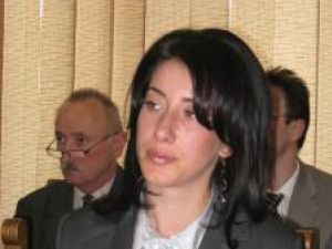 Oana Pintilei se alătură celorlalţi doi tineri din CJ Suceava
