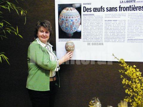 Letitia Orsivschi si oul de strut vandut cu aproape 1700 de franci elvetieni