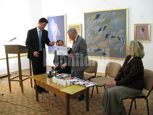 Festivitate de decernare: Poetul, eseistul şi criticul literar Gheorghe Grigurcu, onorat cu Premiul Naţional „Monica Lovinescu şi Virgil Ierunca”