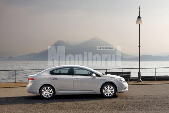 Toyota Avensis Sedán