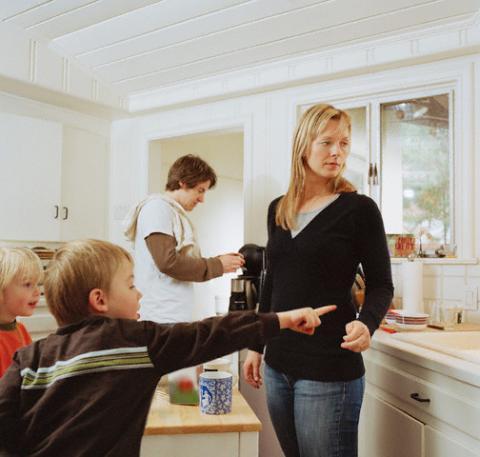 Dacă aveţi copii, „antrenaţi-i” să se pregătească singuri dimineaţa. Foto: CORBIS