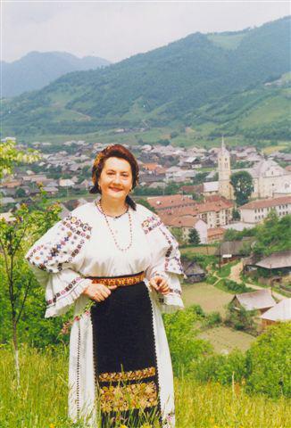Valeria Peter Predescu a fost una dintre cele mai apreciate interprete de folclor din Transilvania. Foto: crestinortodox.ro