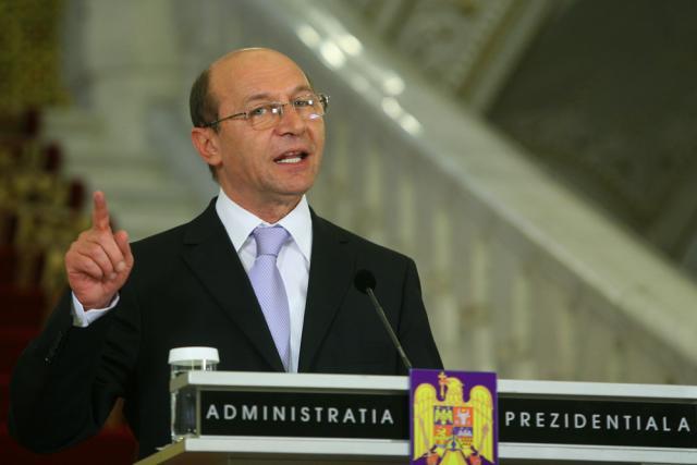 Traian Băsescu: „Avem o calitate îndoielnică a unui procentaj important de cadre didactice