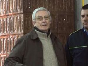 Stănculescu a ieşit din Spitalul Penitenciar Jilava, pentru rezolvarea problemelor de sănătate. Foto: MEDIAFAX