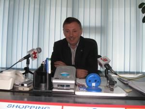 Alexandru Lăzăreanu: „A fost demis pentru că a tratat mai mulţi bolnavi decât prevedea contractul cu Casa de Asigurări de Sănătate”