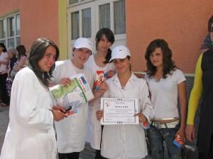 Educaţie: Copiii din Fălticeni, câştigători la „Sanitarii pricepuţi”
