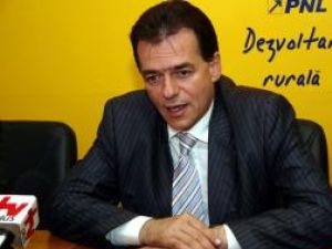 Orban: „Preşedinţii secţiilor de votare sunt apropiaţi PD-L”