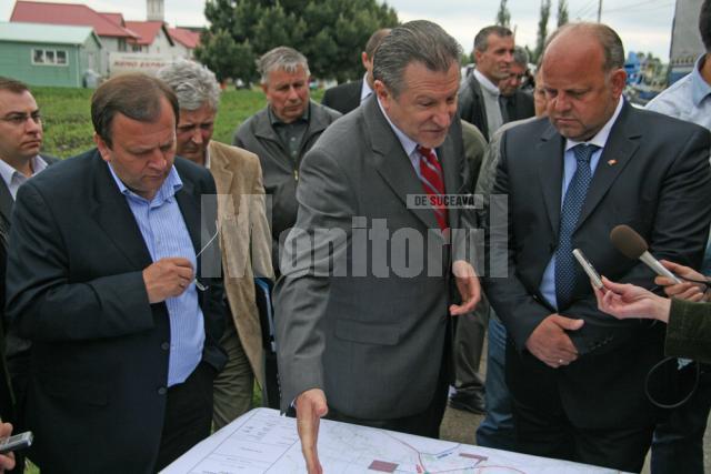 Radu Berceanu a propus autorităţilor să desfiinţeze calea ferată care taie în două oraşul Rădăuţi