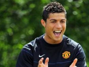 Cristiano Ronaldo a devenit cel mai scump jucător din lume
