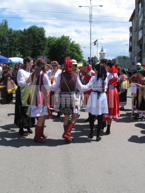 Formaţie participantă la cea de-a XVI-a ediţie a Festivalului Minorităţilor „Convieţuiri”