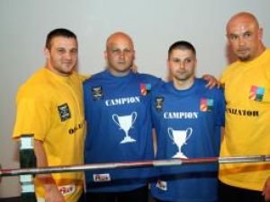 Mihai Cristi Tcaciuc, Iulian Radu, Ionuţ Lupu, Petre Pihureac, de la stânga la dreapta, o parte dintre protagoniştii concursului din week-end