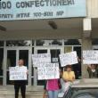 Protest al acţionarilor de la STAR MOD, la vânzarea fabricii