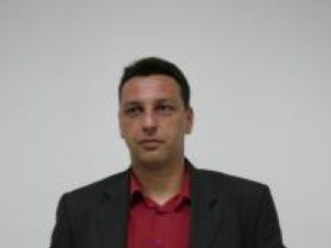 Cristian Macsim îl înlocuieşte pe comisarul Oliver Măciucă
