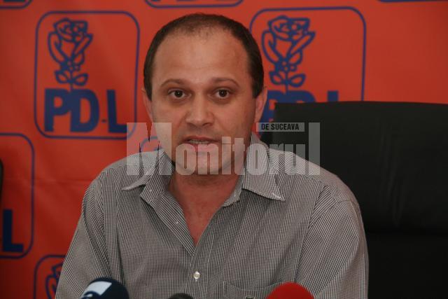 Daniel Cadariu: „În ultimul vis al deputatului Cătălin Nechifor, cineva i-a şoptit acestuia de închipuite blocări de avizări din partea CJ a unor proiecte ale primarilor PSD”