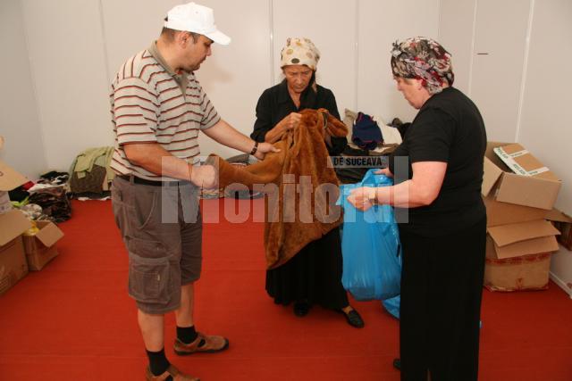 Organizatorii campaniei „Suflet bucovinean” lucrează la sortarea bunurilor donate