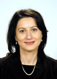 Luminiţa Sorina Plăcintă, noul ministrul al Tineretului şi Sportului. Foto: Senatul României