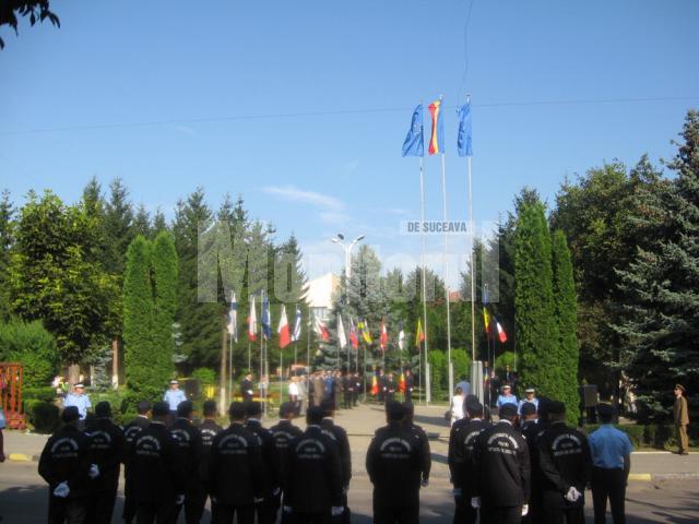 În Piaţa Drapelului: Ceremonial militar şi religios, de Ziua Imnului Naţional