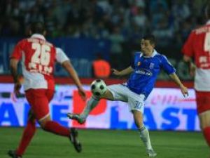 Meciul dintre Universitatea Craiova şi Dinamo a fost spectaculos dar au lipsit golurile