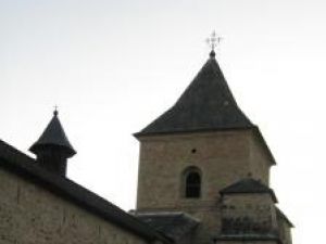 La finalul Sfintei Liturghii, la Mănăstirea Suceviţa, pelerinii vor fi invitaţi la o agapă creştină
